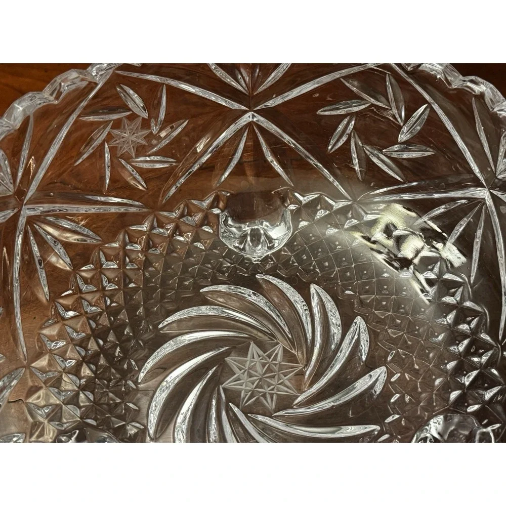 Pinwheel Star Cut 3 Toed 9" Pedastal Bowl by American Cut Hand Blown - Picture 3 of 7